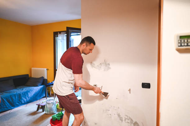 Best Water Damage Restoration  in Golden Hills, CA